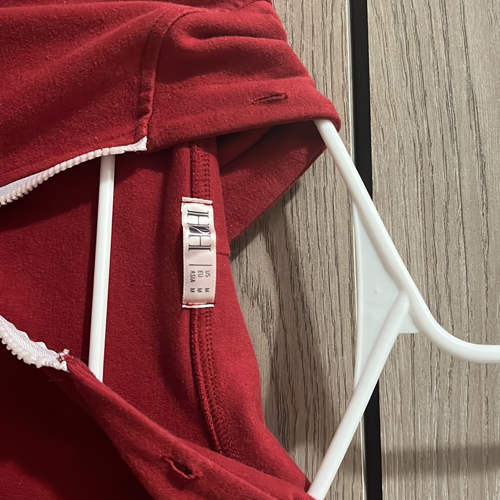 Red jacket - Picture 6 of 6